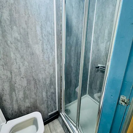 Oyo Unique Private Rooms - Bolton Central, Free Parking Exterior photo