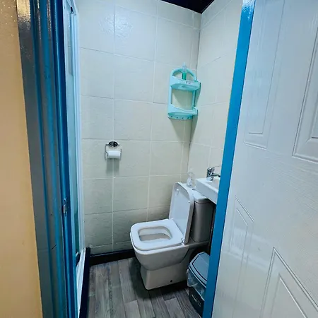 Oyo Unique Private Rooms - Bolton Central, Free Parking Exterior photo